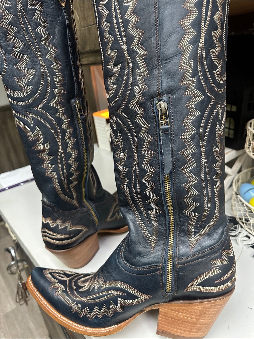 New area tall top western boots with heel - Picture 5 of 6